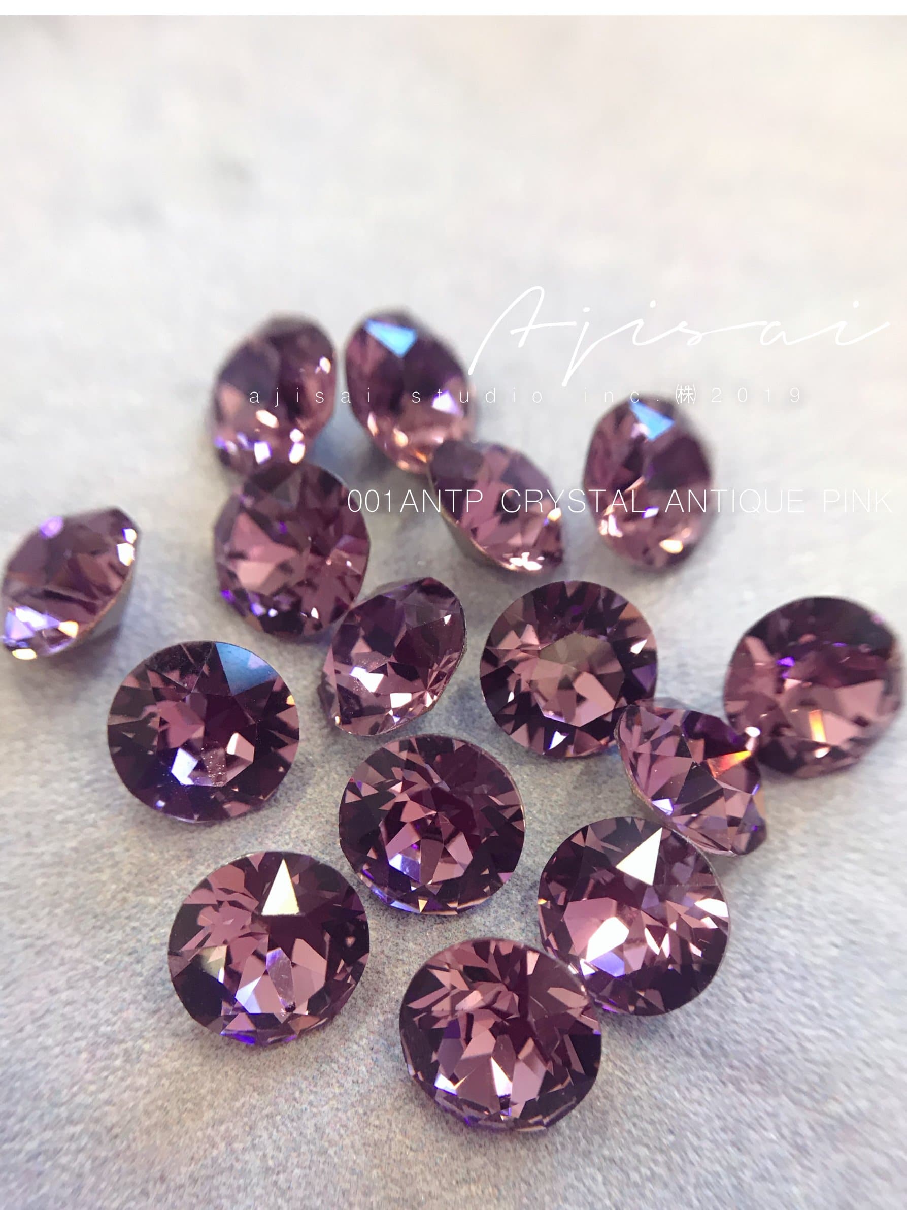 AJISAI Luxury 6D Crystal Point Back Round - Antique Pink