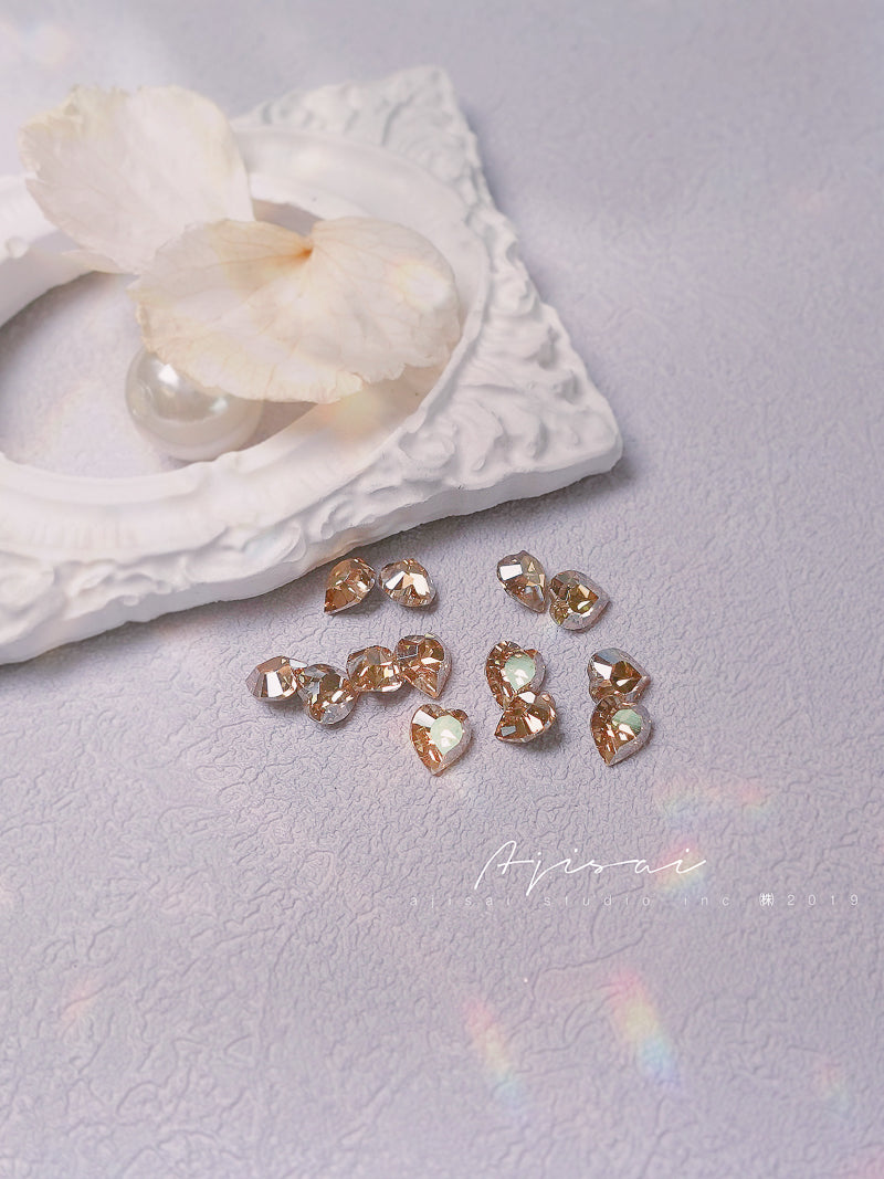 AJISAI Crystal Pointed Back - XILION Heart