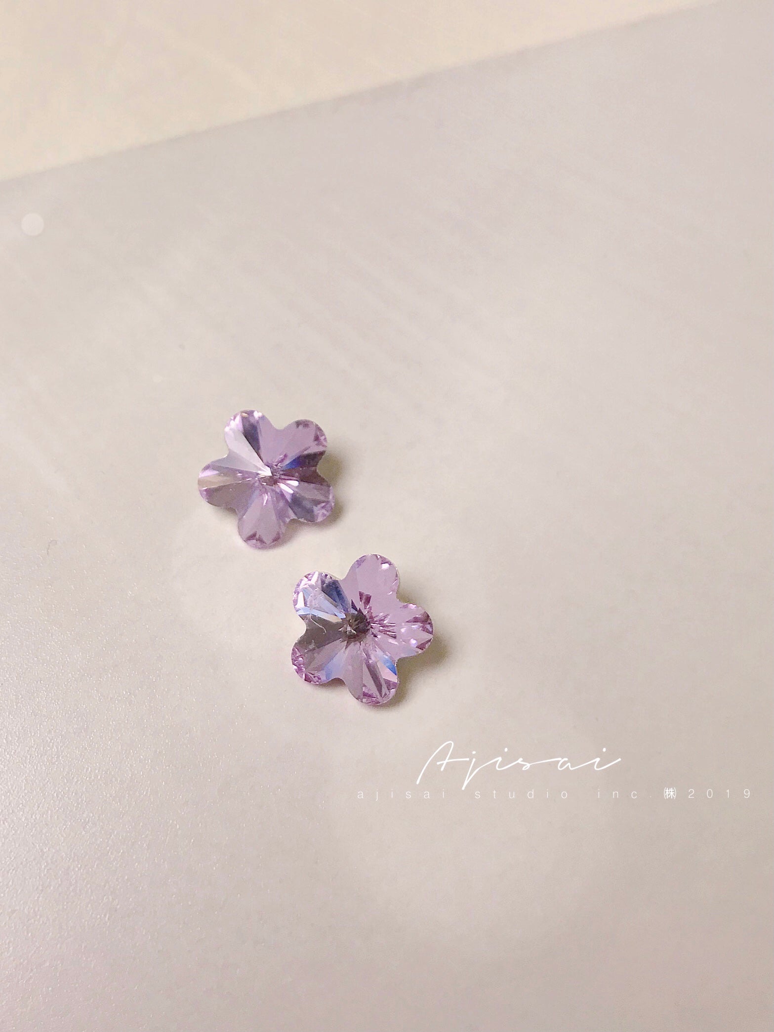 AJISAI Luxury 6D Crystal Pointed Back Flower - 10mm