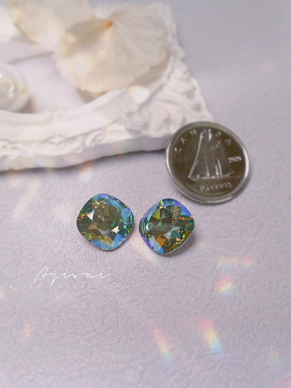 AJISAI Crystal Square Cushion Cut