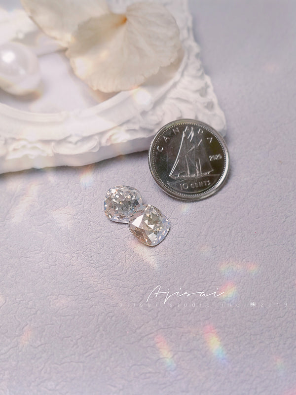 AJISAI Crystal Square Cushion Cut