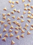 AJISAI Matte Regular Triangle Metal Rivet