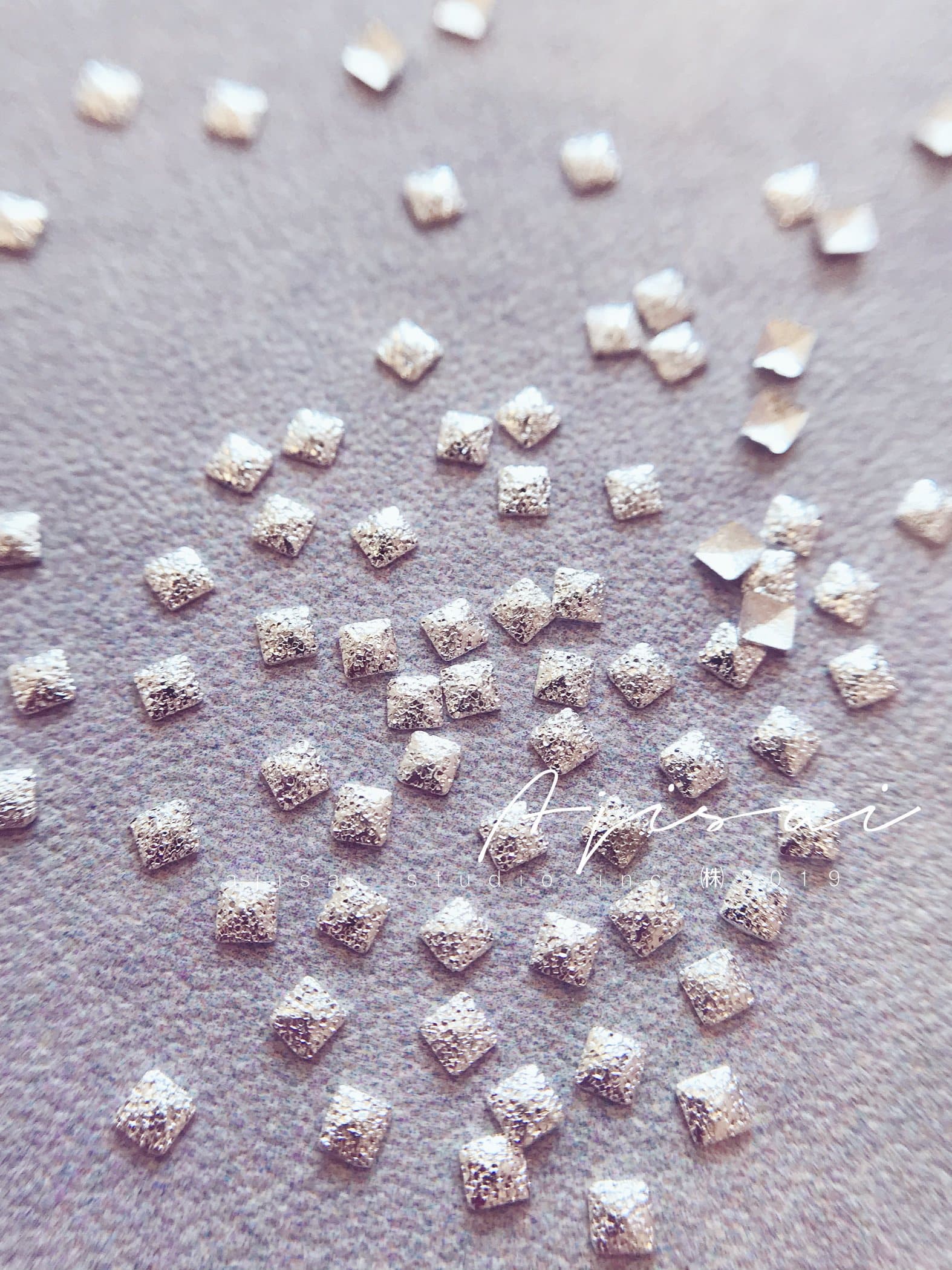 AJISAI Matte Square Metal Rivet